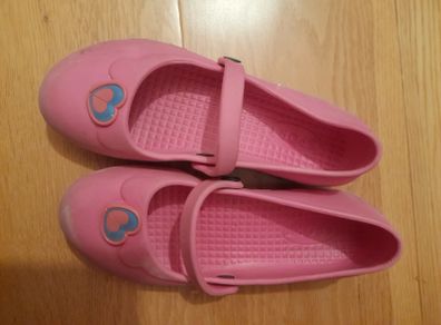 Girl's crocs