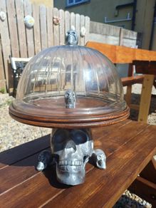 Vintage Gothic Style Cake Stand