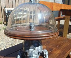 Vintage Gothic Style Cake Stand