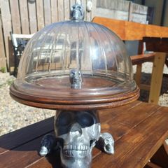 Vintage Gothic Style Cake Stand