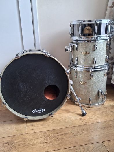 Pearl Masters premium birch.