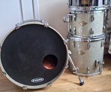 Pearl Masters premium birch.