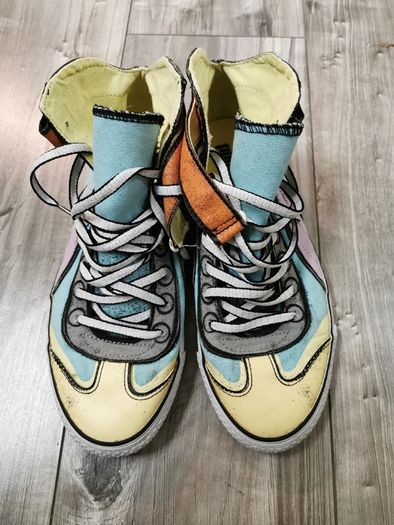 Puma sneakers