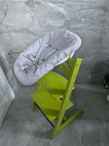 Beautiful Apple green stokke highchair , with extras