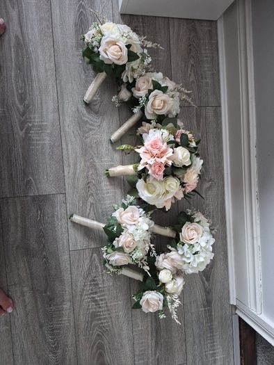 Wedding flowers bridal & 5 bridesmaids