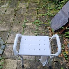 shower chair