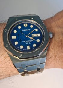 SEIKO OAK MOD with Blue Shark Dial