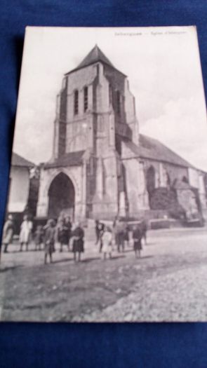 French Carte Postale. Eglise d'Isbergues.