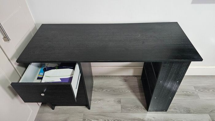 computer table with drawers