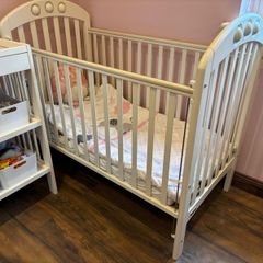 White Wooden Cot