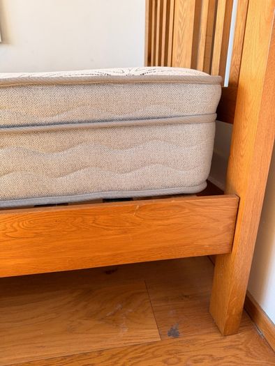 Solid Oak single bed modern style like new