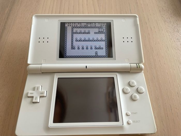 Modded Nintendo ds lite crystal white USG 001 boxed with manual with Flash Card 8gb with Games and retro games pokemon