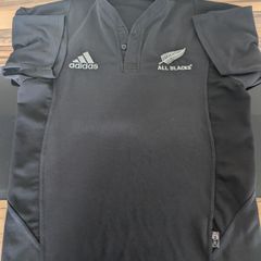 Vintage all blacks rugby jersey