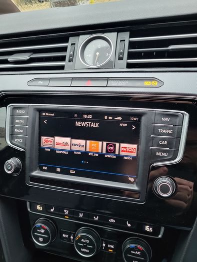 VW volkswagen passat Headunit radio screen + plastic trim