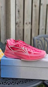 Li-ning Ultralight 2026 " Sweetheart Bullet "