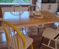 table and 4 chairs