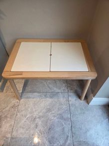 Kids table