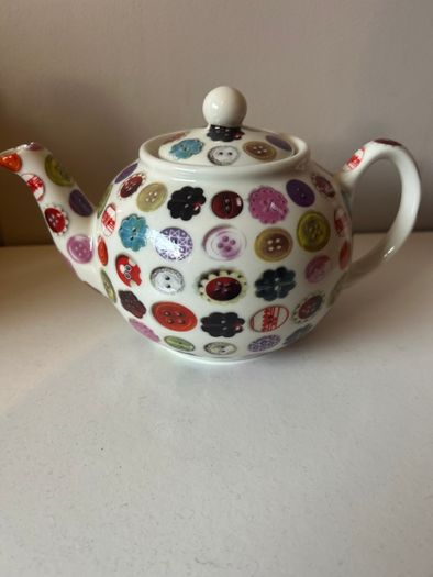 AVOCA Buttons Tea Pot