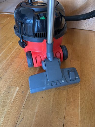 Henry 200 Vacuum Cleaner Excellent Condition