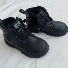 Kids Boots