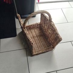 Fire log basket