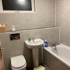 Bathroom suite and ddoors