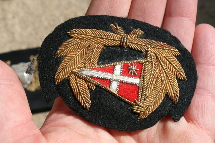 vintage military badges (20 each)