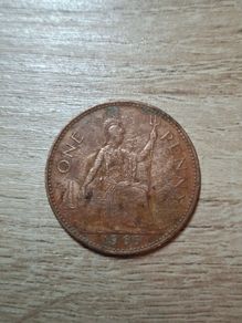 Great Britain UK 1965 One Penny Elizabeth II Coin - free standard postage