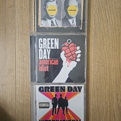 Green Day. Collection: Nimrod / American Idiot / International Superhits!