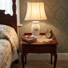 maryleigh pottery vintage lamp