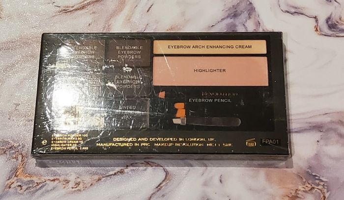 Revolution Ultra Brow Palette - 8 Shades - Medium to Dark - New - Sealed