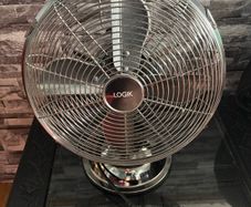 Logik 12" Desk Fan (Gun Metal), 40W spead