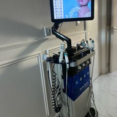 Facial Machine
