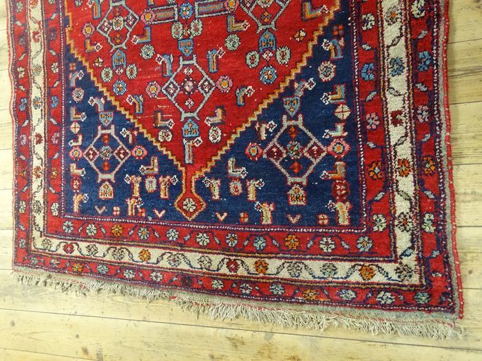 Beautiful Oriental Vintage Carpet/Rug.