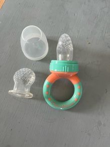 Cleva mama baby food and fruit feeder