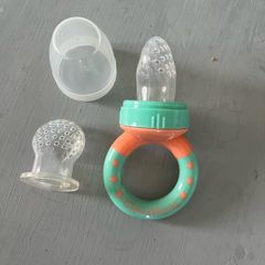 Cleva mama baby food and fruit feeder