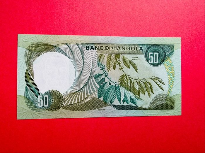 Angola   50. Escudos  1972  PICK 100. . ( uncirculated )