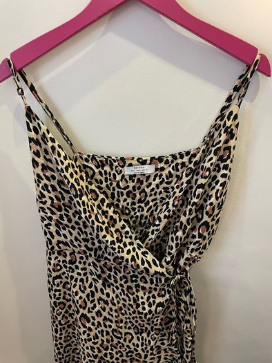 BERSHKA Leopard Frill Wrap Dress Size L!