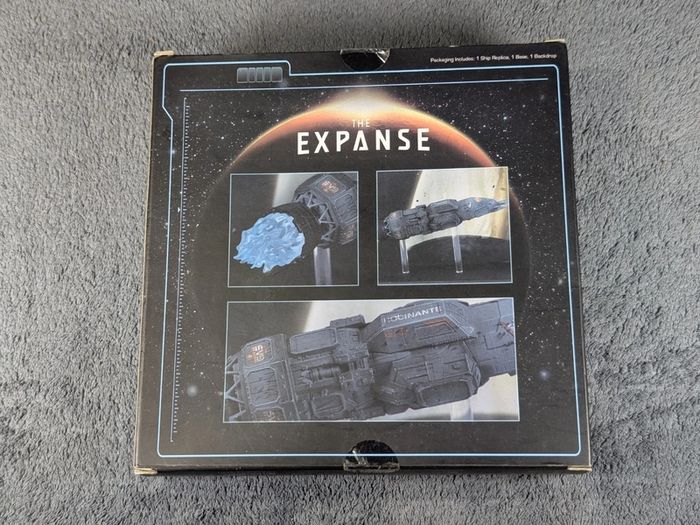 The Exspance Rocinante spacecraft 8 inch replica plus The Exspance Rocinante spacecraft Diorama box lootcrate