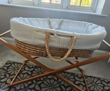 Newborn Moses Basket / Bassinet