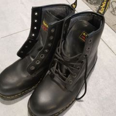 dr Martens shoes size 11