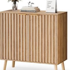 Sideboard, Buffet Storage Cabinet with Fluted Decorating, Sideboard Storage Cabinet with 2 Doors & Adjustable Shelf, Kitchen Cupboard for Living Room, Dining Room, 35 x 77 x 78 cm, Oak