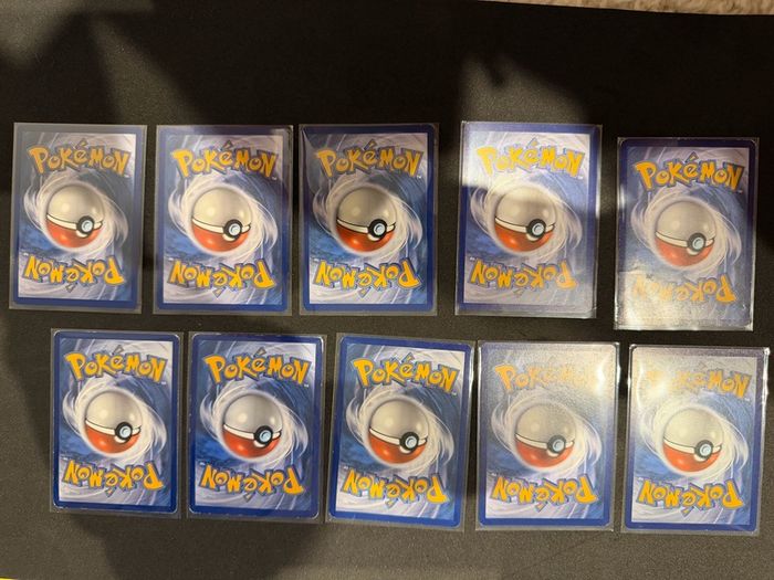 Set of 10 Pokemon Cards