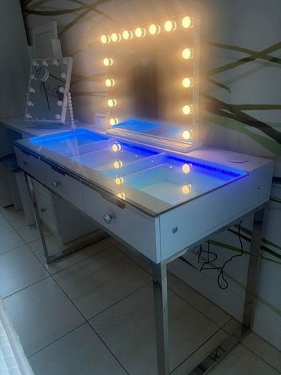Vanity Unit and Mirror NEW IN BOX
