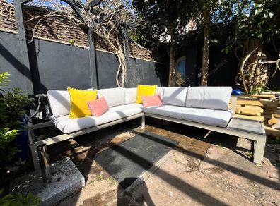 Sun loungers