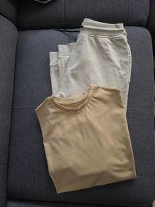 Short sleeve top and joggers