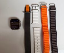 Apple Watch Ultra 49mm Titanium GPS + Cellular | 100% Battery | 4 Genuine Apple Bands