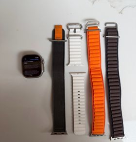 Apple Watch Ultra 49mm Titanium GPS + Cellular | 100% Battery | 4 Genuine Apple Bands