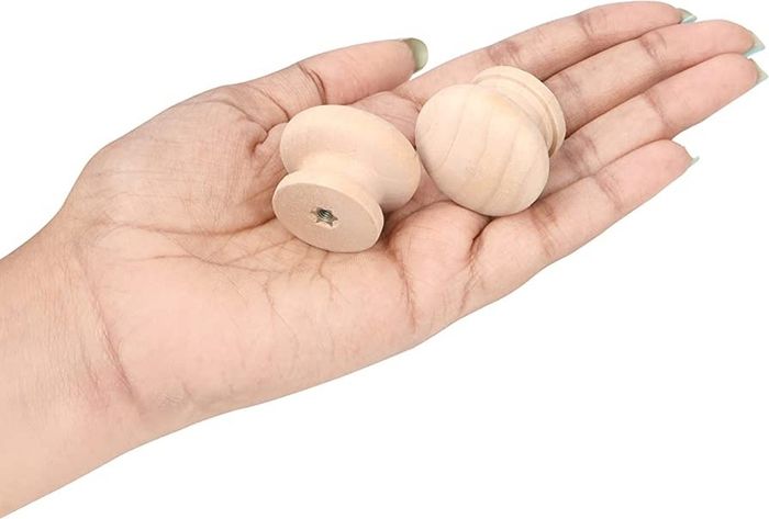 40 Pack of Round Unfinished Wood Knobs with Screws - 3.4 x 2.5cm / 1.34 x 0.98 Inches - Natural Wooden Birch Door Knob Hardware - Furniture Cabinet, Wardrobe, Cupboard & Drawer Pull Handles (FREE POSTAGE)
