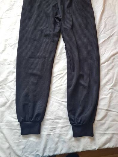 Nike bottoms Black polyester size medium 28" leg in new condition